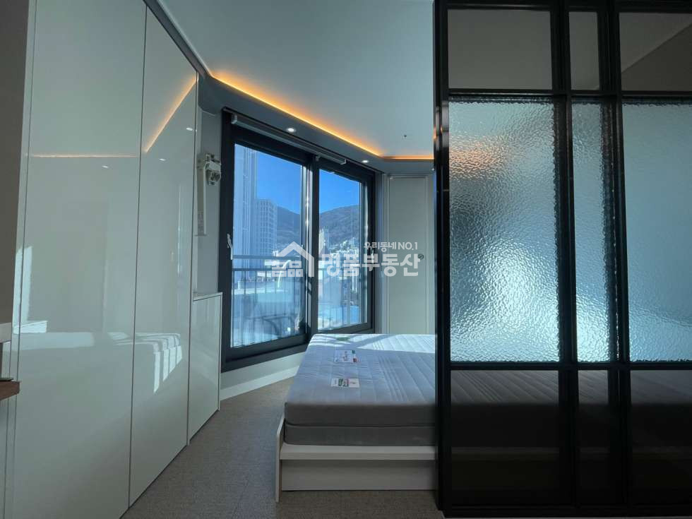 부산 동구 수정동 358-15 스타일러 남향 역세권 월세 매물번호 10089 사진 8