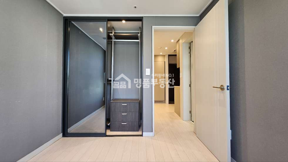 부산 부산진구 부전동 ■리즈더르씨엘 ■ 신축 ■ 풀옵션 ■치안과 안전 ■편의시설 다수 전세 매물번호 10133 사진 3