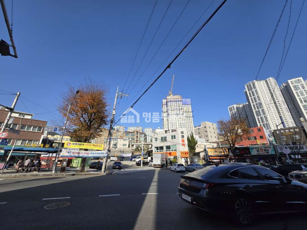 부산 동구 초량동 초량육거리 /초역세권자리 / 1층상가임대 /전면노출 /광고효과좋음 월세 매물번호 10168 사진 1