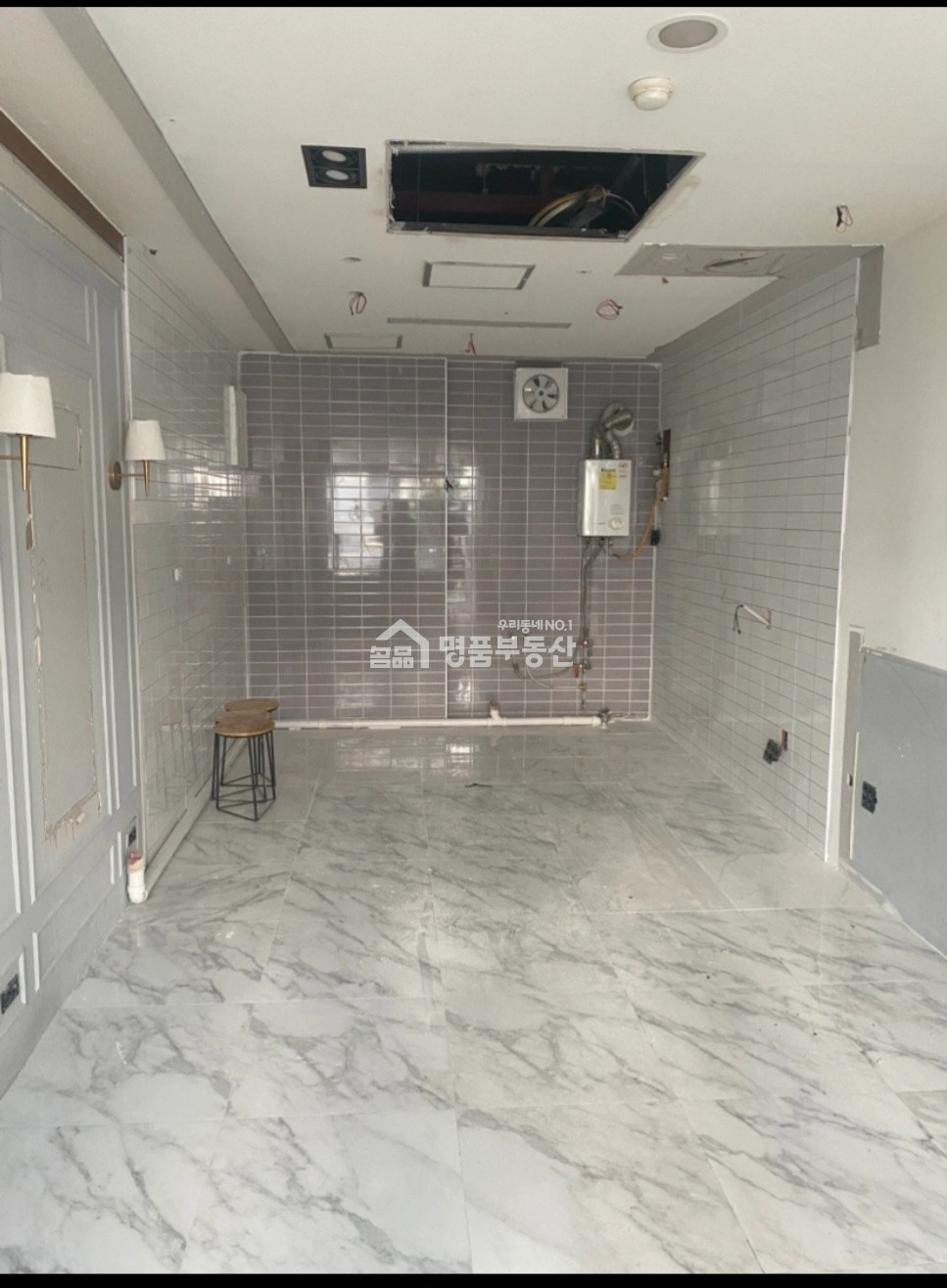 부산 부산진구 전포동 전포역2번출구 인근아파트들이 밀집되어 있는 초역세권/인근 전포카페거리 월세 매물번호 10169 사진 2
