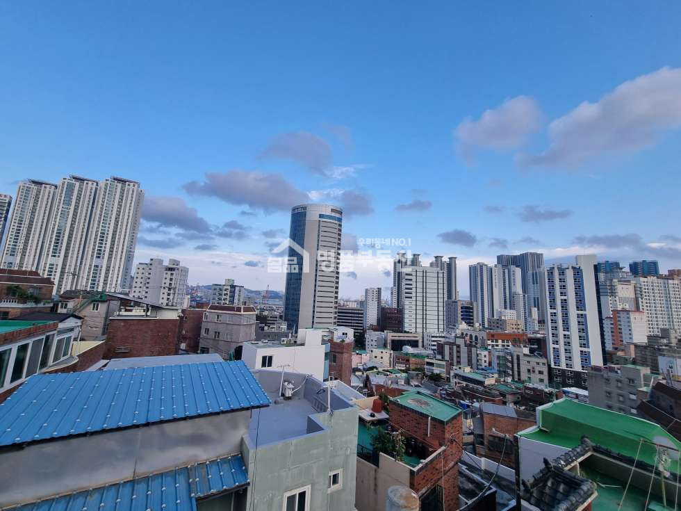 부산 동구 수정동 올리모델링 방3 거실주방 화장실1 세탁실1 옥상사용가능 월세 매물번호 10286 사진 3