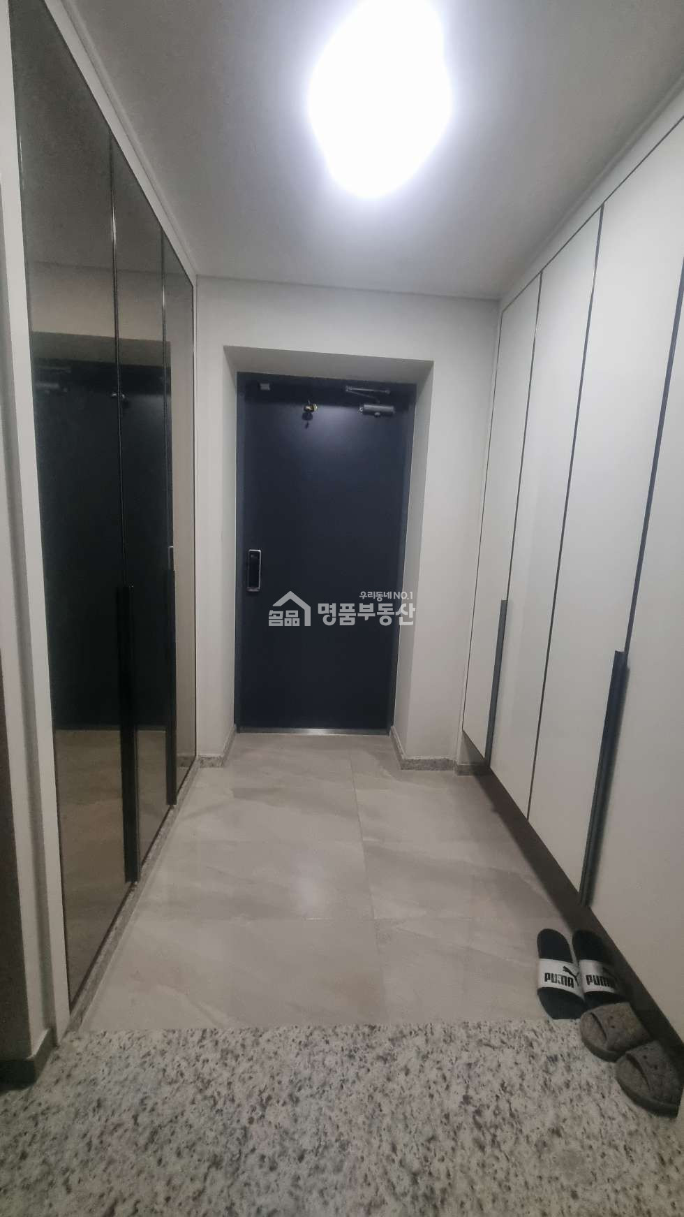 부산 동구 좌천동 202동 좌천역 도보1분 남서향 북항뷰 도심뷰 시스템에어컨4대 매매 매물번호 10282 사진 4